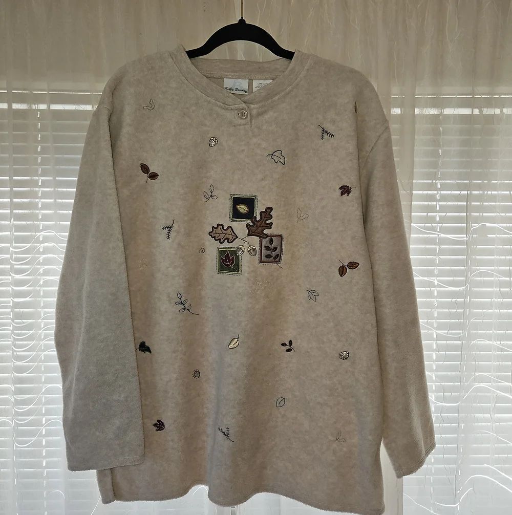 Bobbie Brooks Cream Embroidered Crewneck Sweater